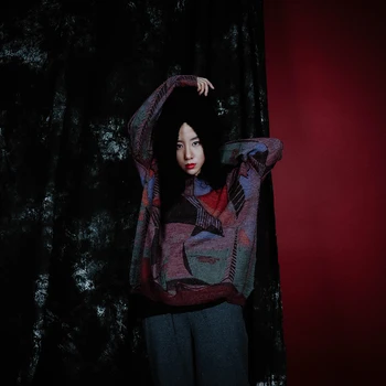 

2020 new fashion casual women's clothing winter retro printed pullover sweater loose bat