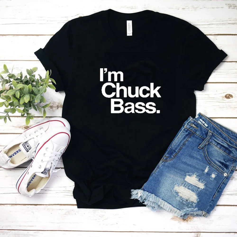 Женская футболка с надписью I'm Chuck Bass | одежда