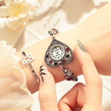 

Fashion Crystal Bracelet Watches Women Fashion Heart Diamond Dial Ladies Casual Quartz Watch Ladies Relogio Feminino 2022 New