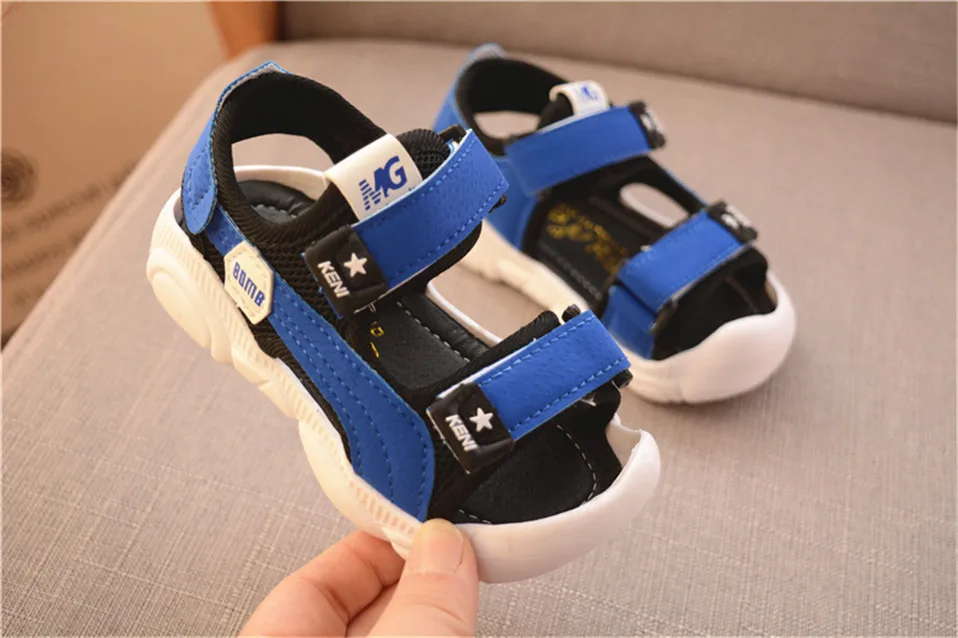 Summer Baby Boys Girls Shoes Kids Beach Sandals for Boys Soft Leather Bottom Non-Slip Closed Toe Safty Shoes Children Shoes