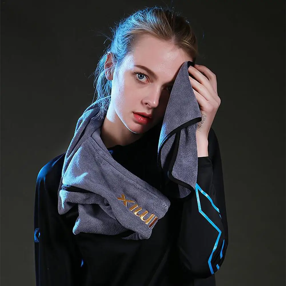 

Fitness Gym Towel Sport Soft Lightweight Weightlifting Towel with Zipped Pocket for Storage Phone Quicky-dry Instant Men Women