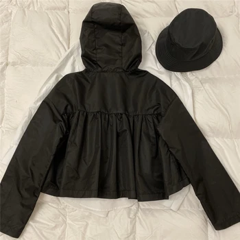 

2020 Fashion spring summer Short Nylon Women Coat loose Jackets Short Jackets pleated design high quality ladies Coat
