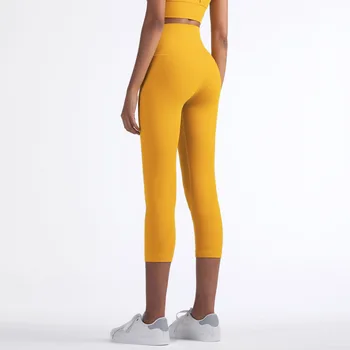 New Fashion Naked-feel Sport Fitness Capri Pants Solid Quick-drying Yoga Pants Push Up Gym Leggings Running Women Tight Leggings 2