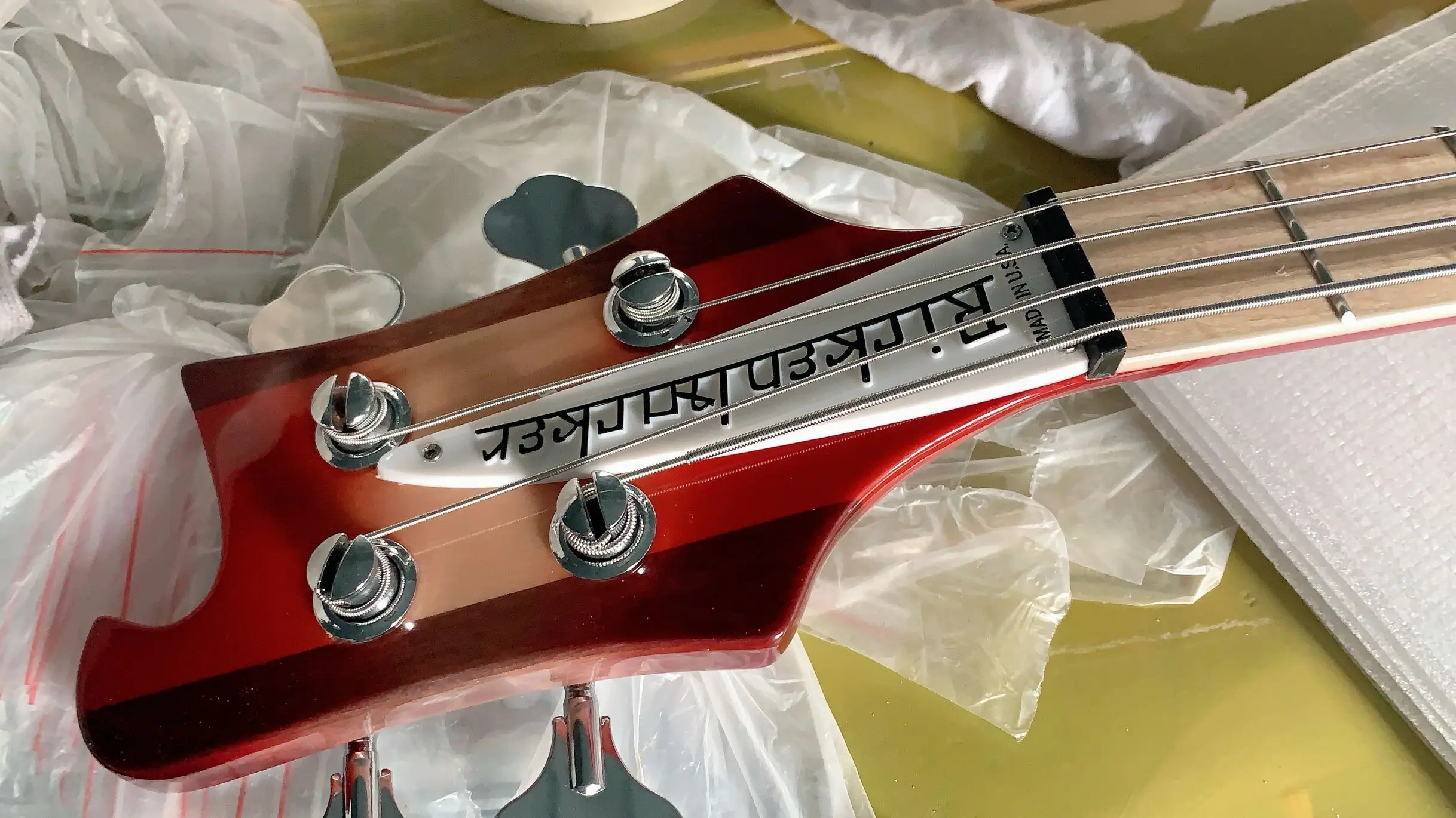 

Good Quality Trussrod Cover for Ricken Electric Guitar and Bass White and Black Color