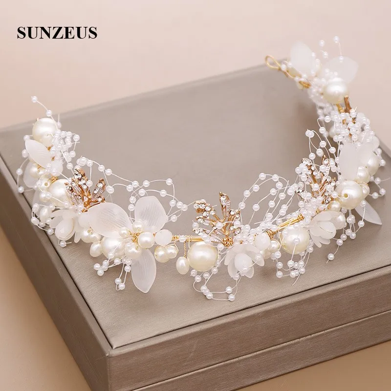 Повязка на голову с бусинами и золотыми листьями для невесты жемчугом цветами