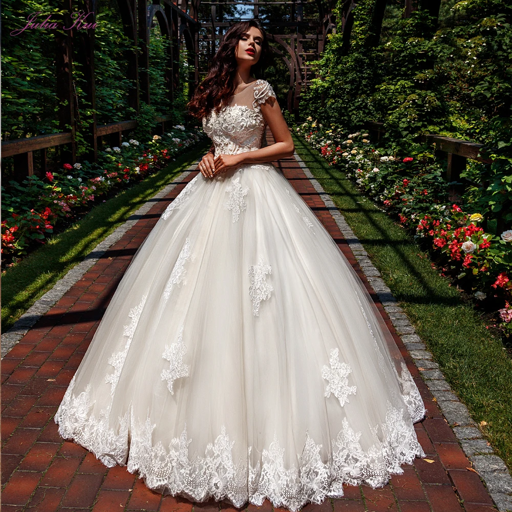 Новое бальное платье принцессы свадебное женское с блестящими бусинами