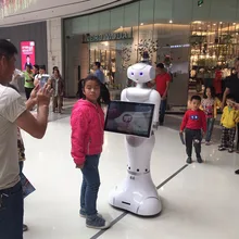 Голосовой английский речевой робот искусственный интеллект образовательный робот использование в школьном музее приложение AI руководство робот