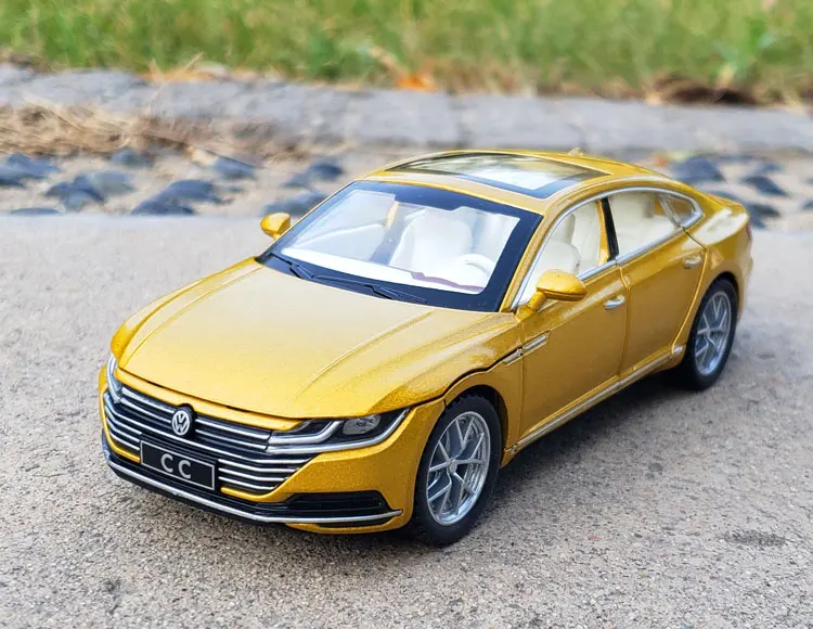 1:32 Volkswagen CC спортивный автомобиль литье под давлением Коллекция игрушек оттягивание имитация звука музыкальная с подсветкой модель транспортных средств металлическая игрушка купе