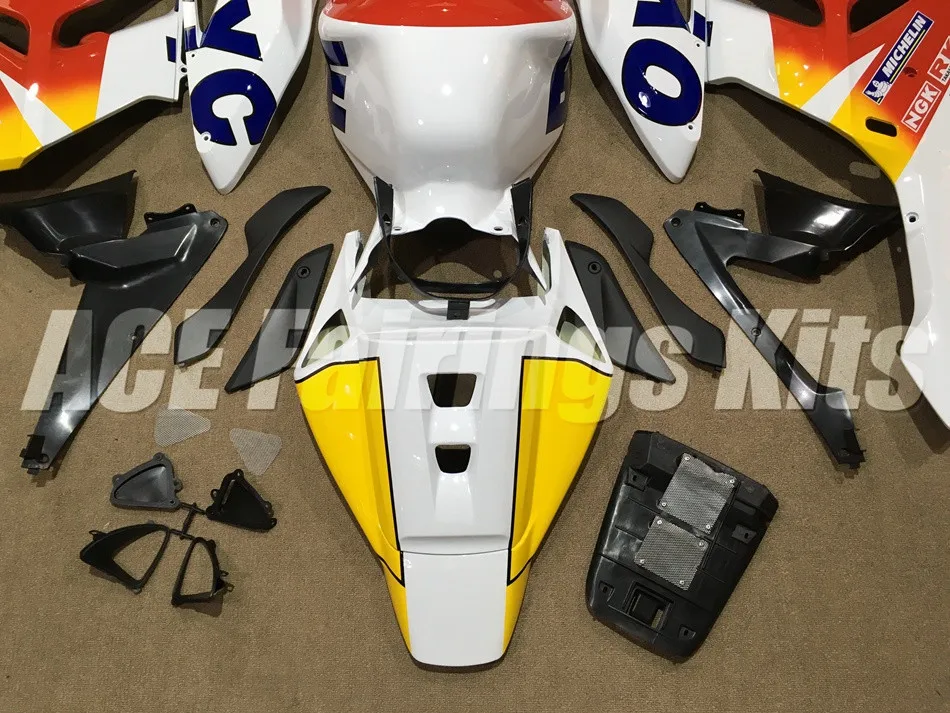Топ(литье под давлением) ABS Полный комплект обтекателя Подходит для Honda CBR1000RR 04 05 2004 2005 Обтекатели набор на заказ холодный белый красный