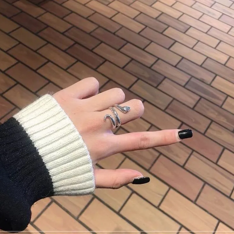 Hee37d07f990544759b26d784374a4273V