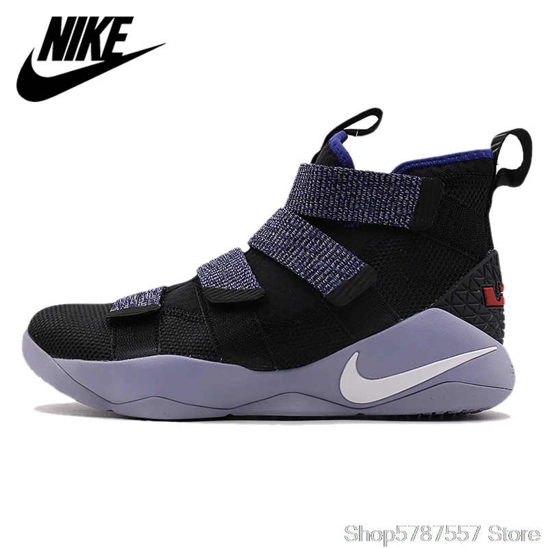 nike basketball shoes outdoor