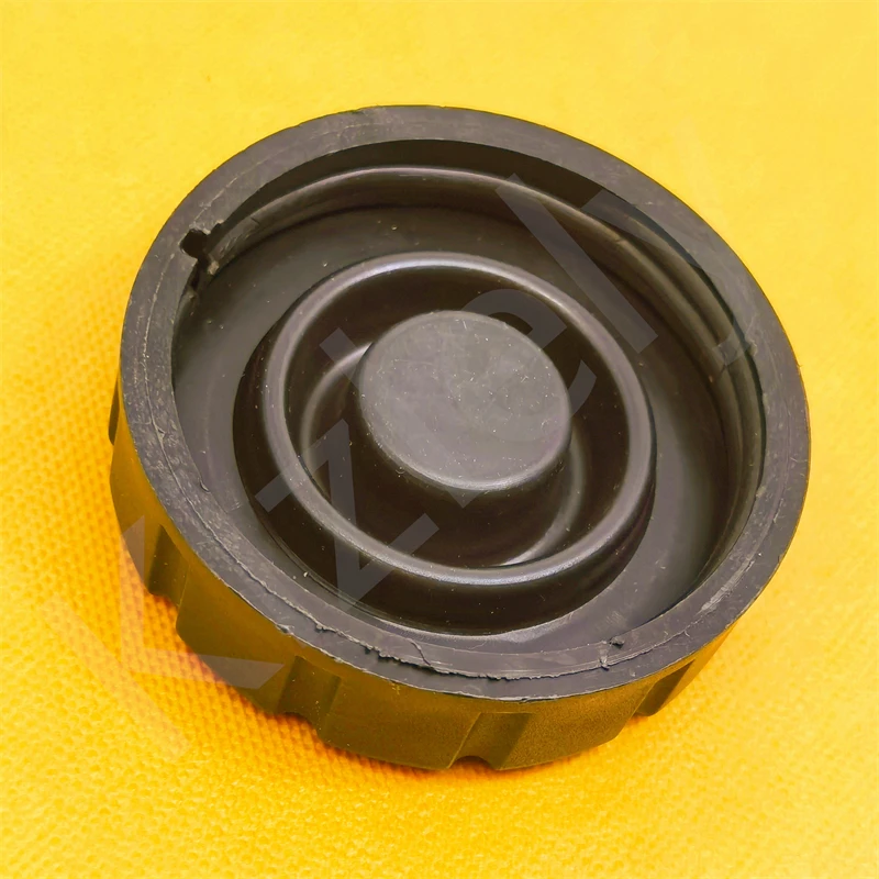1 PCS 51349060 Brake Fluid Reservoir Cap For SAAB 9-3 9-3X brake fluid cap