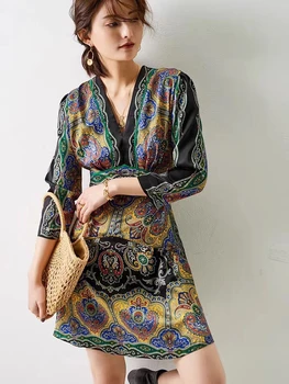 

2020 Spring and Summer New Ethnic Style V-neck Retro Printed Long-Sleeved women's Dress