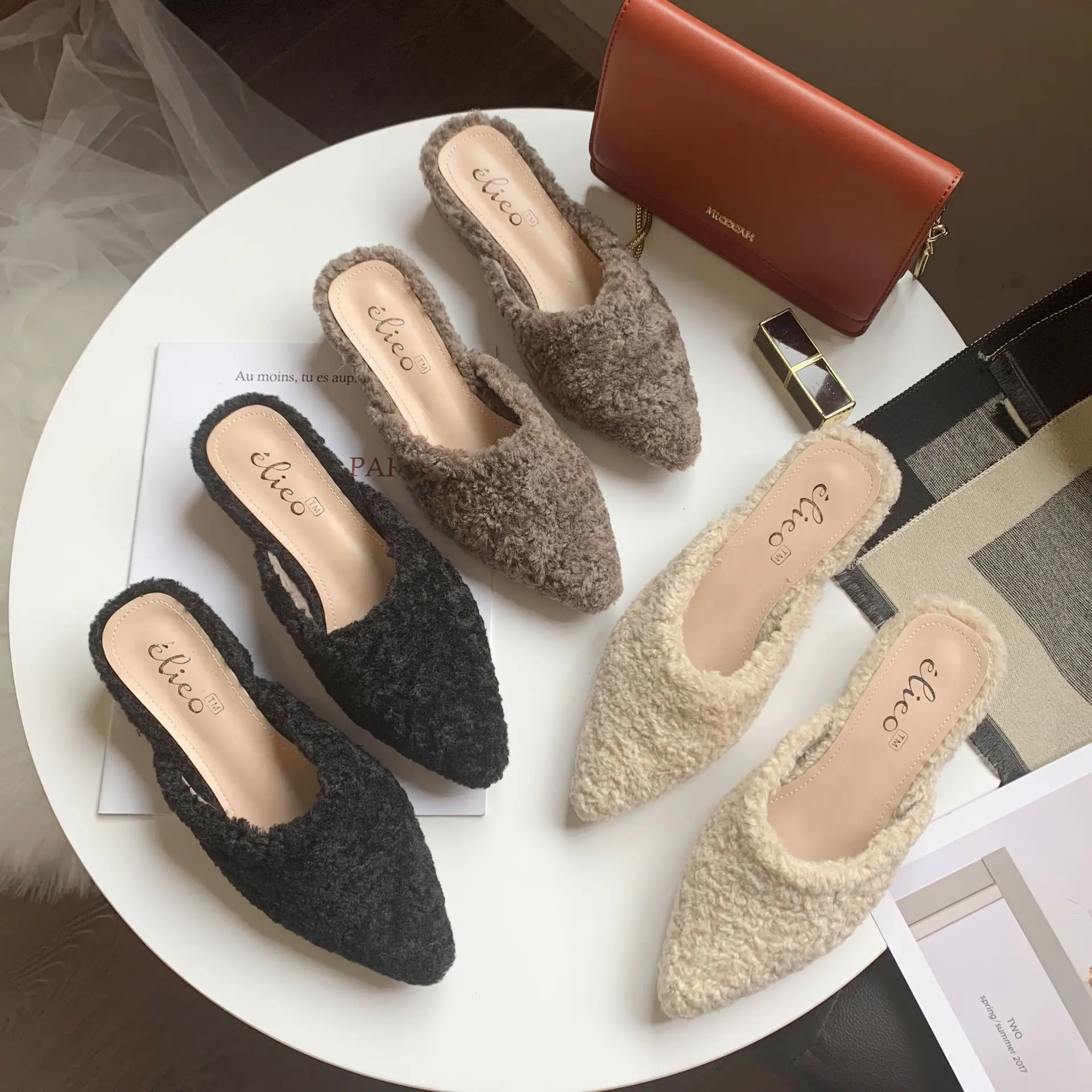 

Online Celebrity Plush Slipper Women's 2019 Autumn Korean-style Muller Outer Wear Slip-on Flat Lambs Wool Closed-toe Semi-Slippe