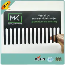 Изготовленные на заказ из нержавеющей стали вырезанные черные металлические расчески визитные карточки