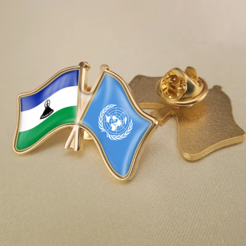 United Nations and Lesotho Crossed Double Friendship Flags Brooch Badges Lapel Pins | Украшения и аксессуары