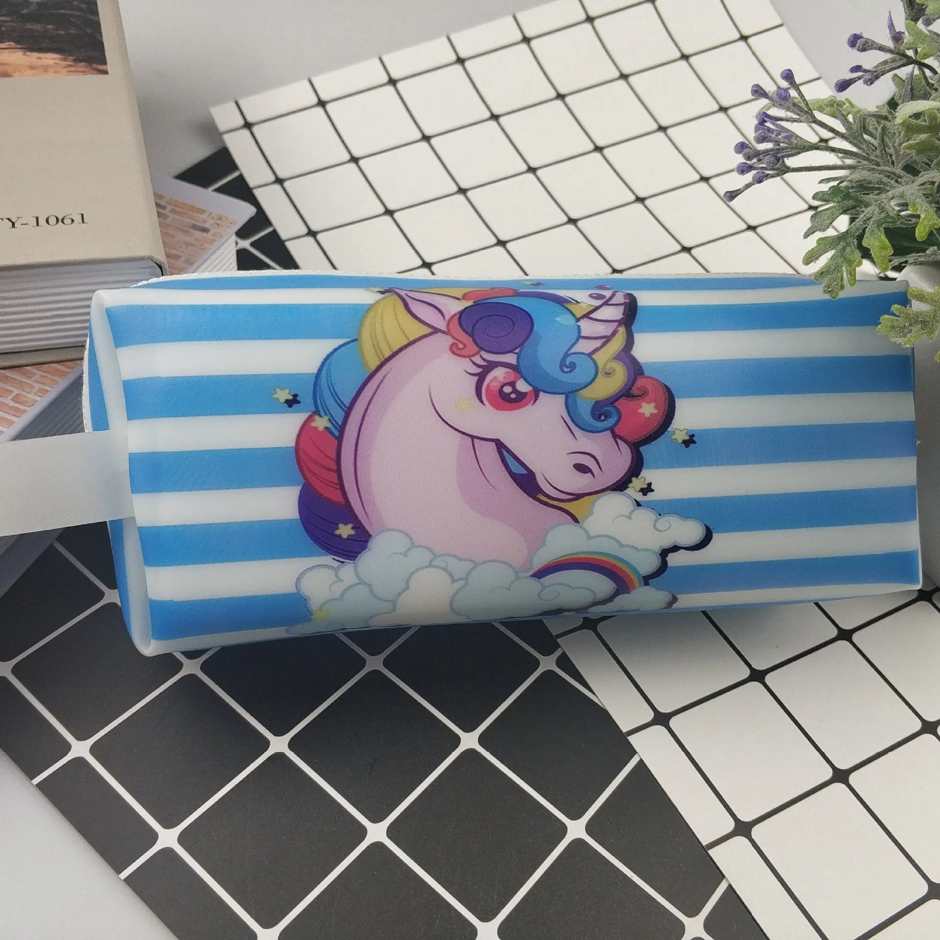 Большие силиконовые чехлы для карандашей Kawaii Единорог сумка для карандашей пакет милая школьная юбка-карандаш большая ручка чехол для девочек мальчиков корейские канцелярские принадлежности