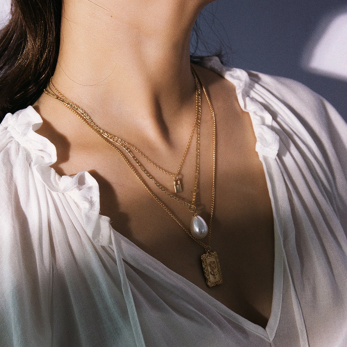 SHIXIN, многослойная цепочка, розовое квадратное жемчужное ожерелье для женщин, золотой цвет, Мини Подвеска "замок",, модное ювелирное изделие, подарки для женщин