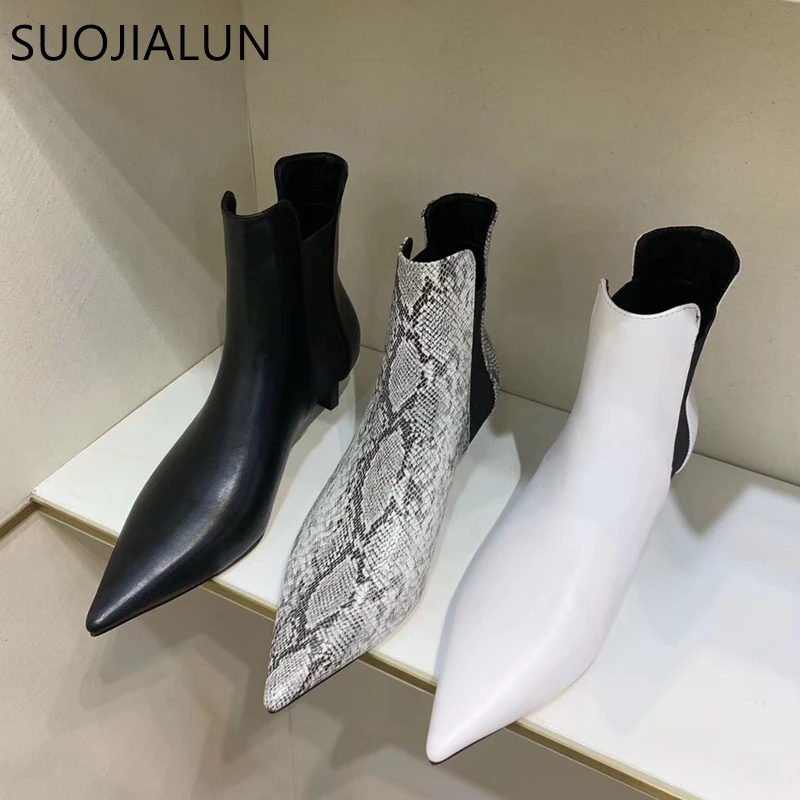 

SUOJIALUN 2019 Winter Women Ankle Boot High Quality Low Heel Ladies Short Boot Pointed Toe Slip On Women Causal Martin Boots