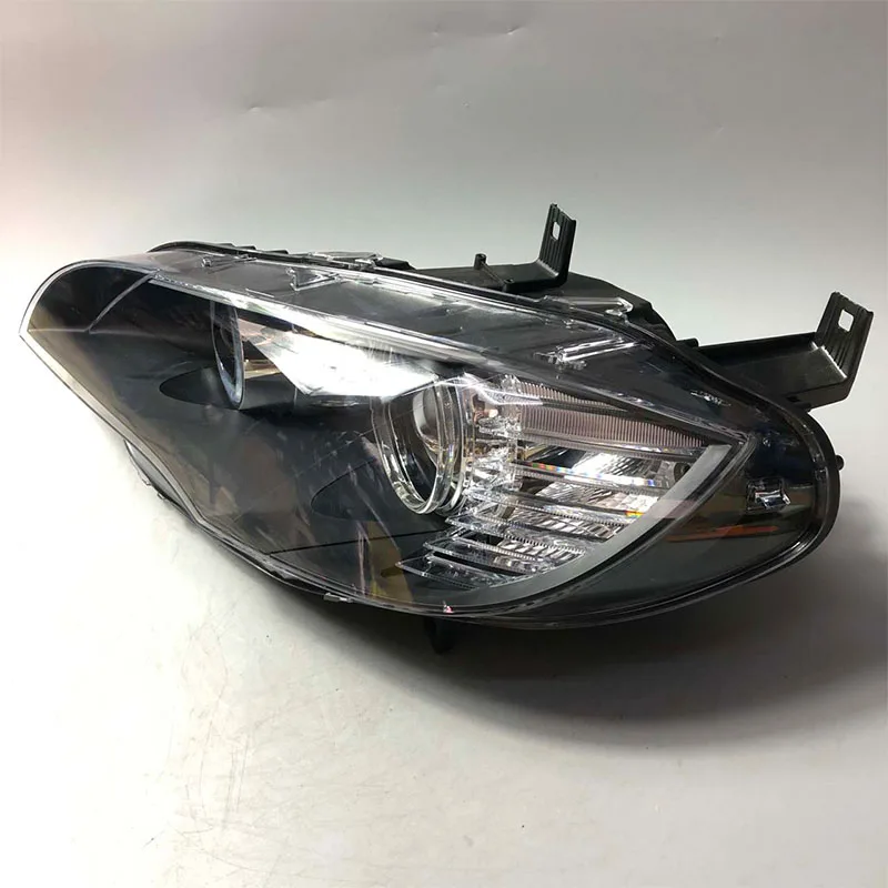 

CAR headlight Bi-xenon light bm wE71 X6 30DX M57N2 E71 X6 35IX N54 E71 X6 M50DX Illuminator LED headlight Front bumper light