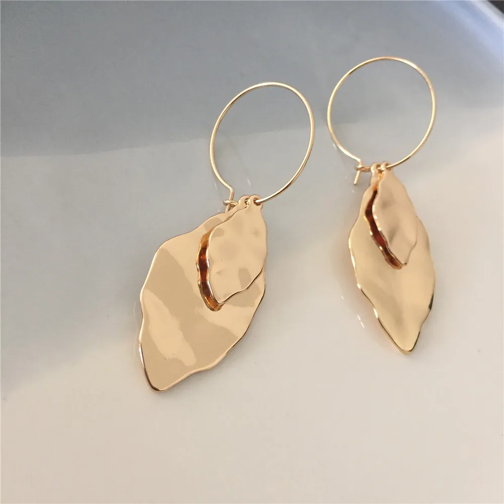 

2020 New Trend Leaf Overlap Thin Circle Drop Earrings For Women Girl Casual Decoration Jewelry High Quality