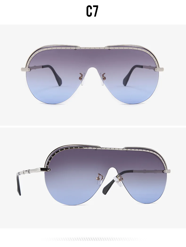 13183760597_810483317