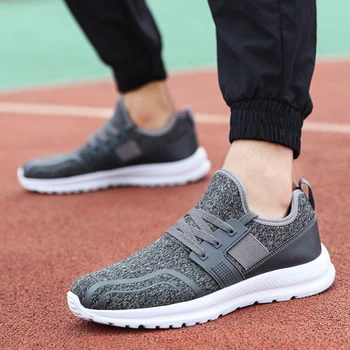 

2020 New Fashion Men Sports Shoes Four Season Breathable Light Weight Running Shoes Men Comfortable Army Green Sneakers Men