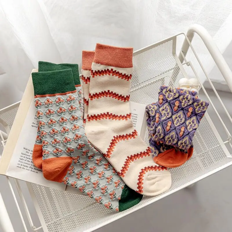 H5f54ffc185364197b401e1521d0508f6D - Women's 80% Cotton Breathable Rabbit Embroidery Socks Wholesale - Wholesale Gym Clothing Manufacturer| Worldwide Delivery