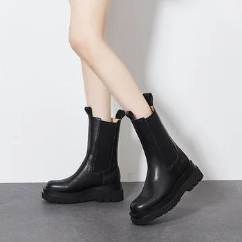 

Genuine Leather Chelsea Boots Women Round Toe Platform Ankle Boots Fashion Thick Sole Motorcycle Boots Women Shoes 2020