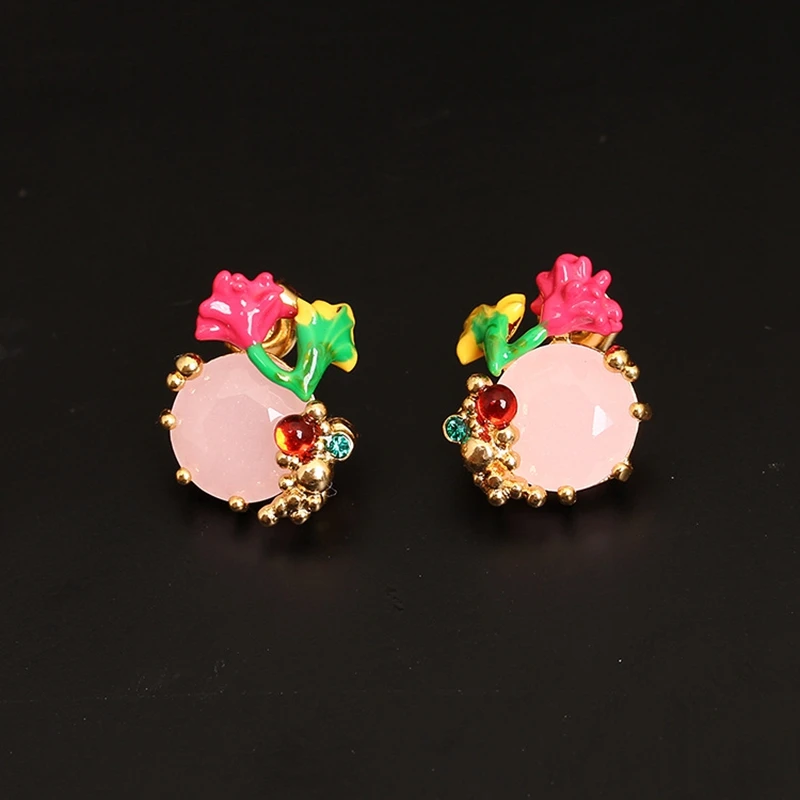 

Fashion Enamel Flower Stud Earrings for Women Girls Cute Pink Crystal Small Earrings Accessories Party Vacation Jewelry EH036