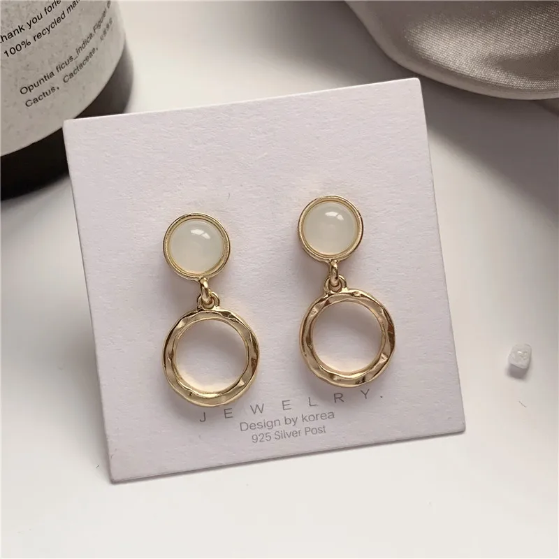 

Circle Hollow Geometric Korean Earrings with Clips Vintage Earings Charms