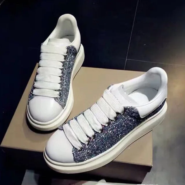 Mais novo de alta qualidade couro sapatos casuais mulher dedo do pе redondo rendas sapatos planos celeledad блестящая embelezado - Цвет: blue-1