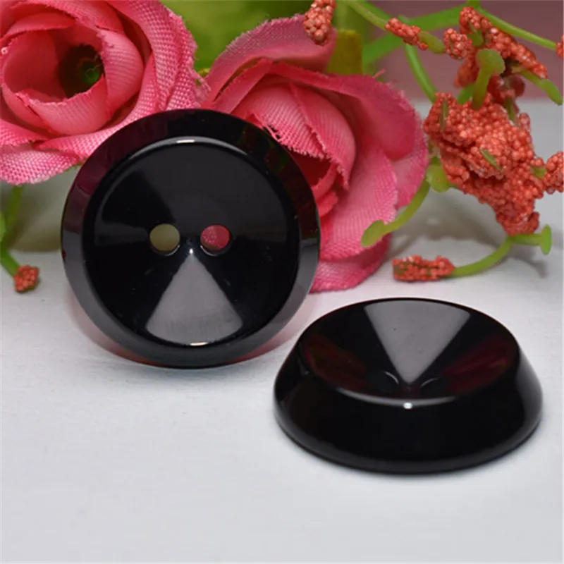 Description Picture 2 of itemResin Two Eyes Extra-Large Buttons for Women, Red, Black, White, Yellow, Trench Coat, Woolen Clothes