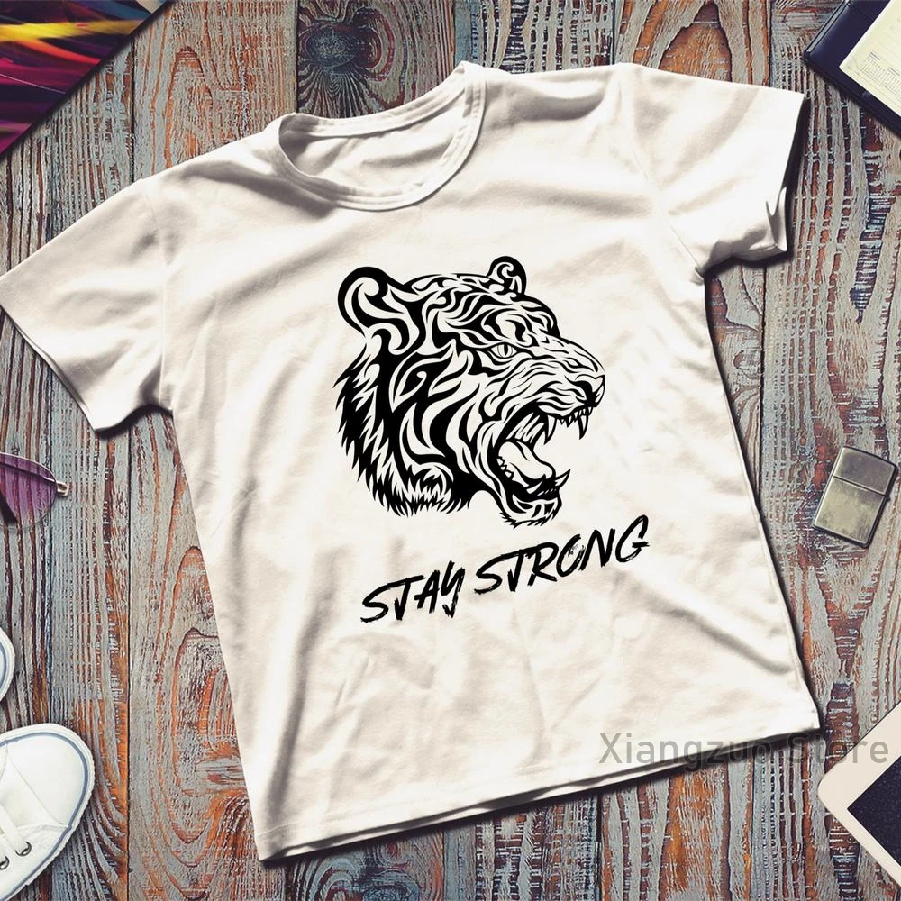 Футболка с надписью Stay Strong футболка символом тигра My Spirit изображением животных