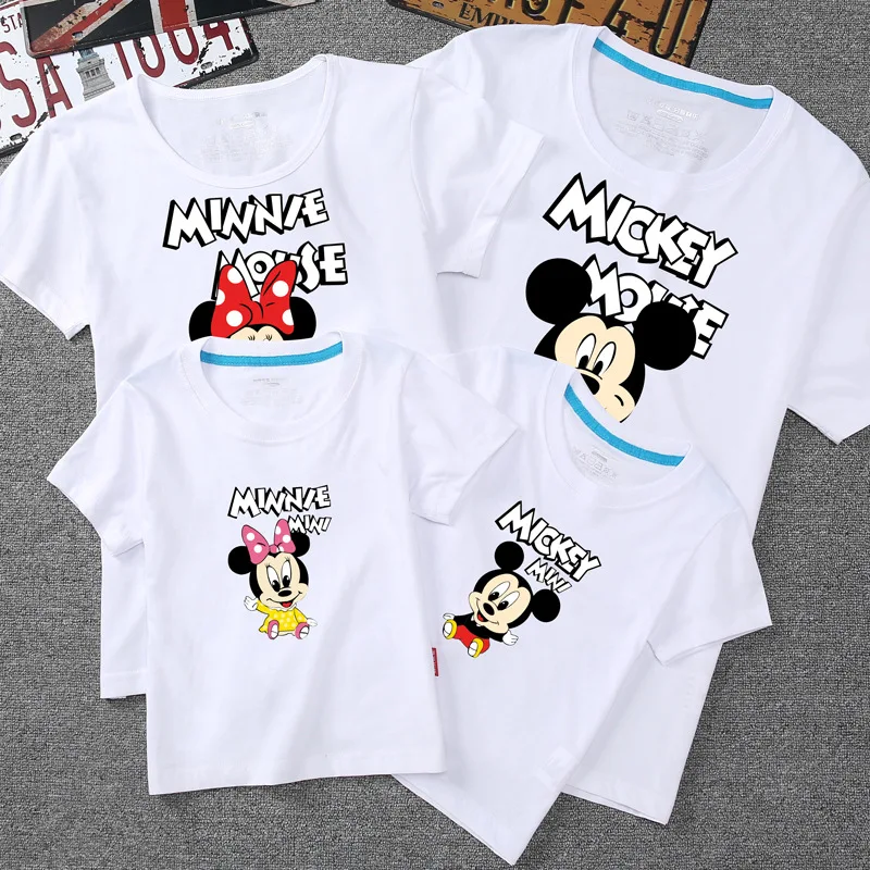 Летняя Одинаковая одежда Disney для мамы и дочки одинаковая семейная с принтом