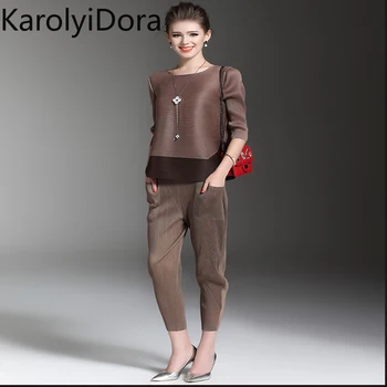 

Special Pleats Spring Summer 2019 Women Two 2 Pieces Sets Fashion Loose Round Neck Pleated Shirt Tops and Calf-Length Pants Set
