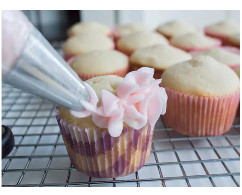 3758227392_695452841