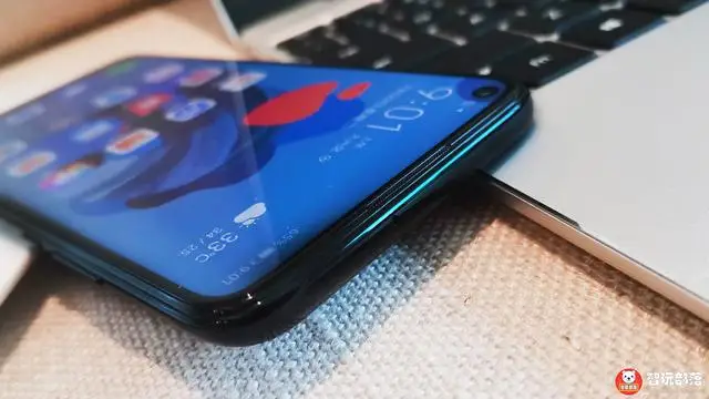 Мобильный телефон HuaWei Nova 5i Pro 4G LTE 8 ГБ ОЗУ 256 Гб ПЗУ 810 МП Kirin 9,0 Android 6,26 234" ips 1080 X отпечаток пальца