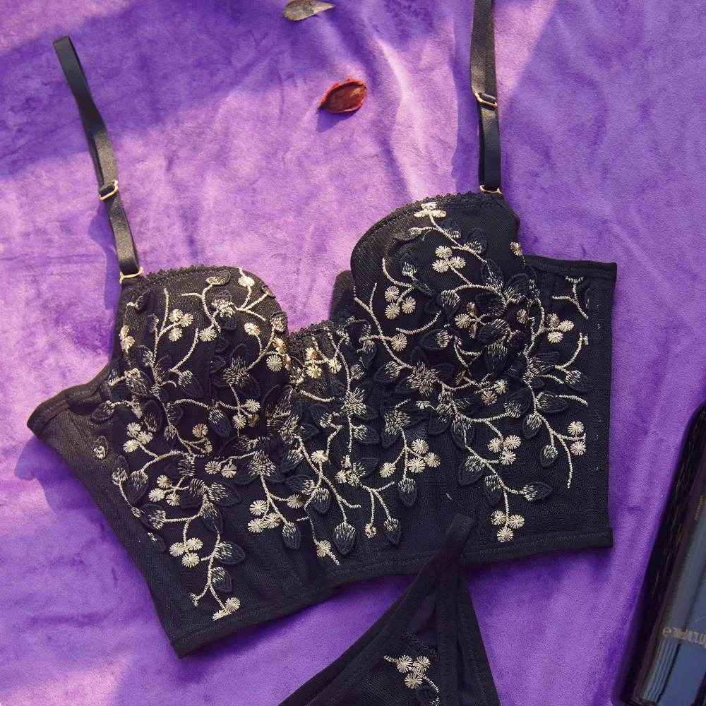 Wriufred Outside underwear bra set embroidered lace lingerie set with panties steel rubber bone ladies sexy cute_voghion.com