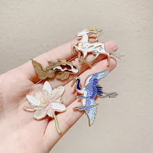 

Chinese Style Badge Metal Colorful Deer Brooch Buckle Female High-grade Exquisite Pin Accessories Clothes Decoration Accessories