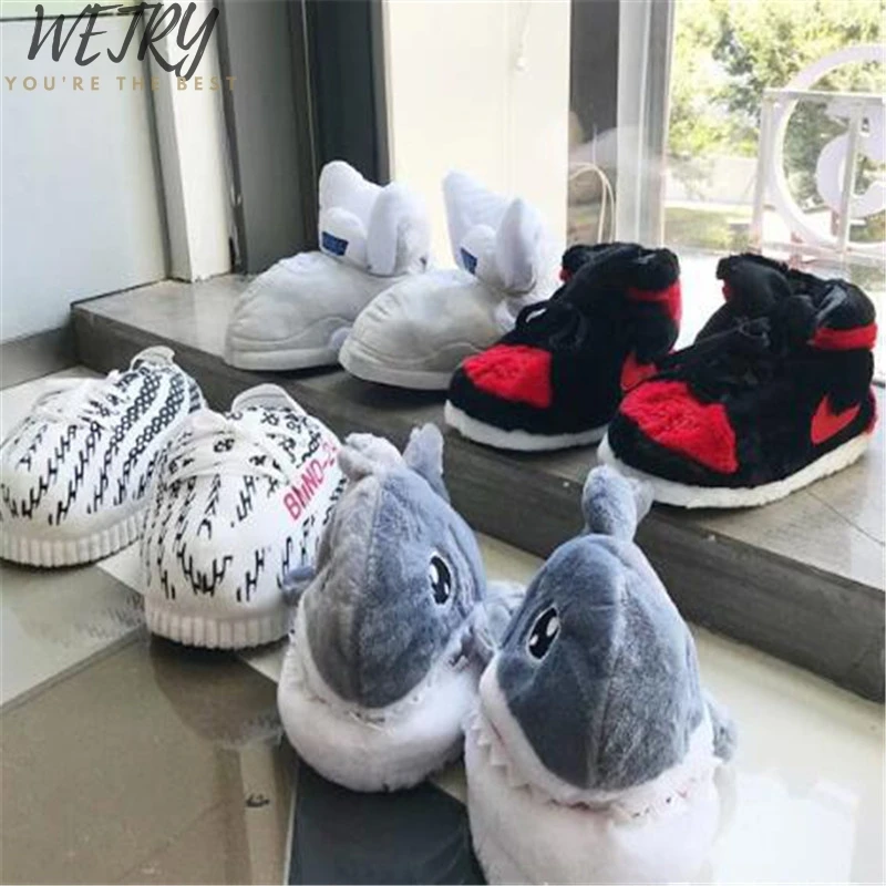

IN 2020 Women Winter Bread Shoes Men/Ladies Thick Non-Slip Coconut Cotton Slippers Warm Home Slippers Bread Shoes Cute Slides