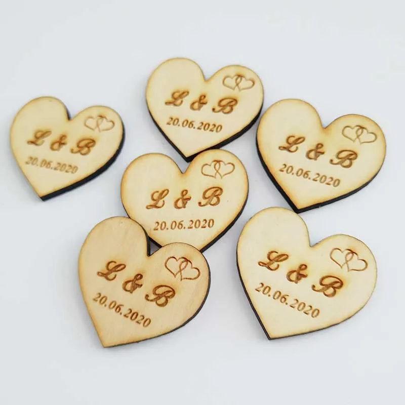 100 Pieces Personalized Engraved Wood Hangs Love Heart Centerpieces Wedding Table Decoration Favors Candy Tags