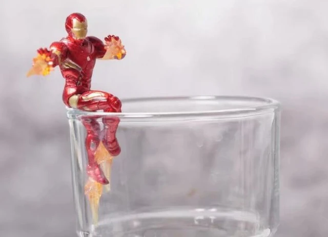 Make your own iron man cake decorations with these easy tutorials