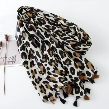 

2019 Luxury Brand Leopard print Dot Cystic Viscose Shawl Scarf Printing High Quality Neckerchief Spring Women Scarf hijab scarf