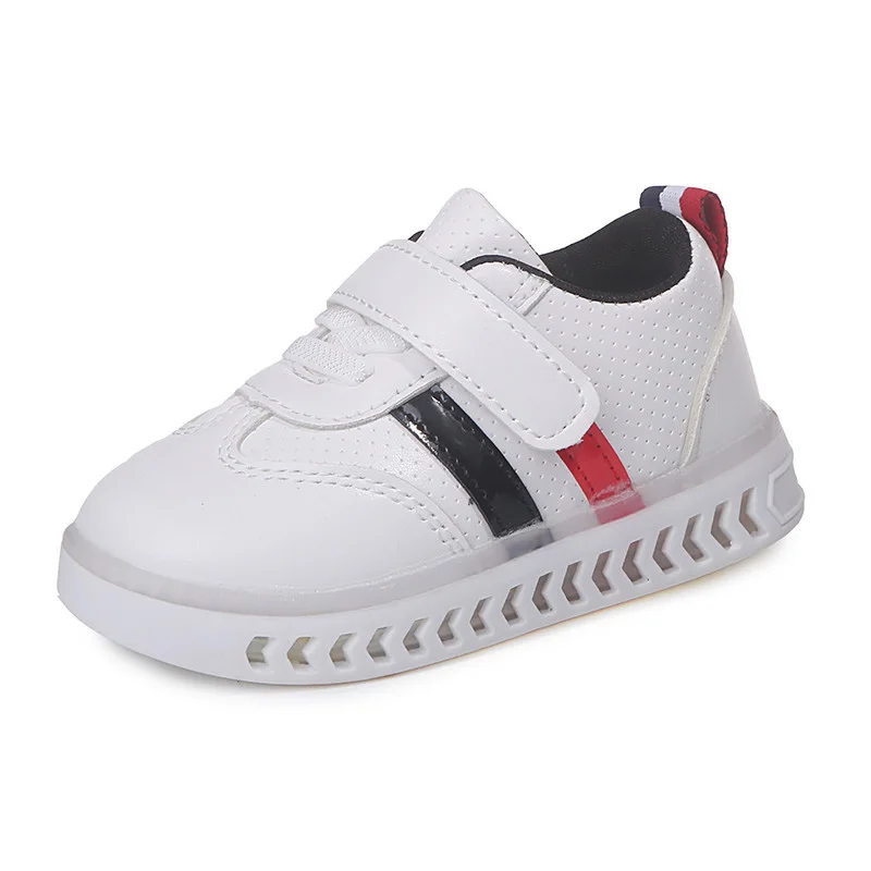 

2021 Autumn New Children Sneaker Luminous Korean Casual Sports Shoes Students White Shoes LED Colorful Light Up Kids Shoe D09284