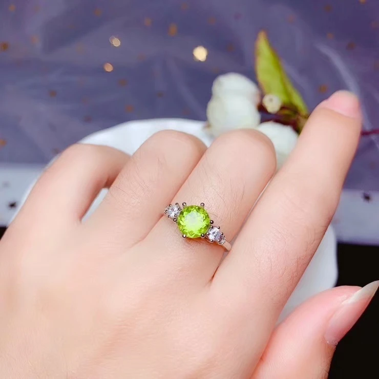 

CoLife Jewelry 100% Natural VVS Grade Peridot Ring for Daily Wear 5mm 0.5ct Peridot Silver Ring Fashion Silver Ring