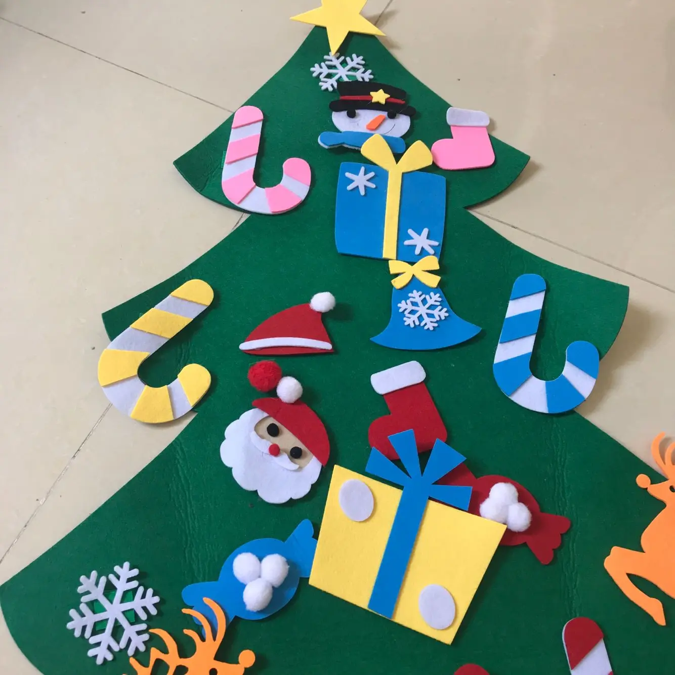 DIY войлочная Рождественская елка, новогодние подарки, детские игрушки, искусственное дерево, настенные подвесные украшения, украшение для рождественской вечеринки