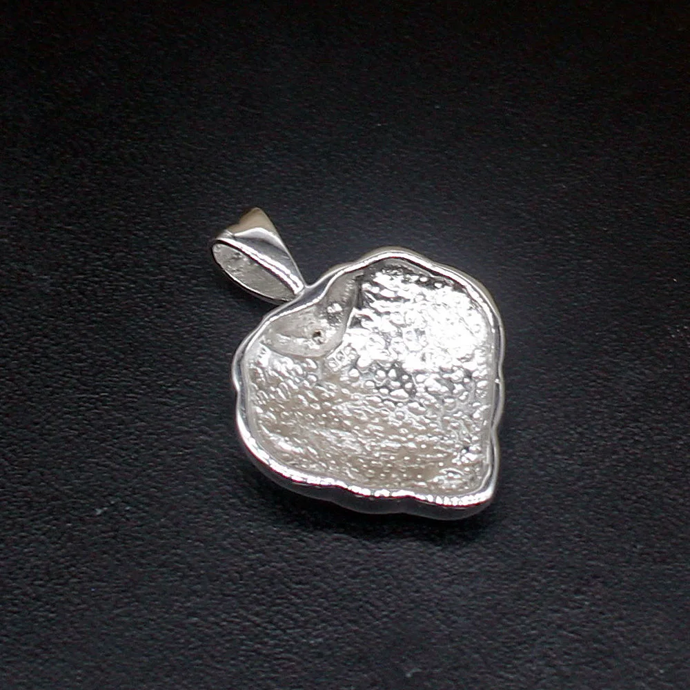 Gemstonefactory Jewelry Big Promotion 925 Silver Unique Design Strawberry Blue Opal Women Ladies Gifts Necklace Pendant 20214512