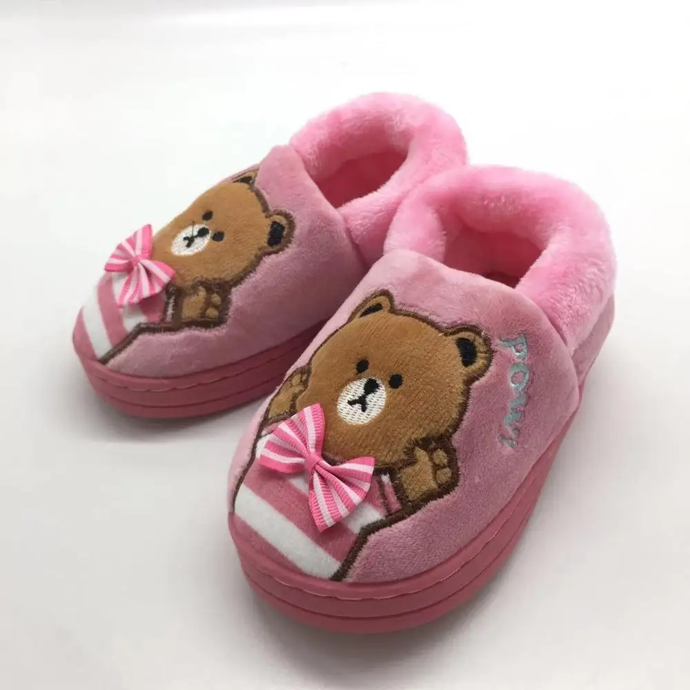Pink Домашние тапочки для детей; детская обувь с героями мультфильмов для мальчиков и девочек; теплые Нескользящие тапочки с милым медведем для малышей; удобная обувь на толстой подошве - Цвет: Pink