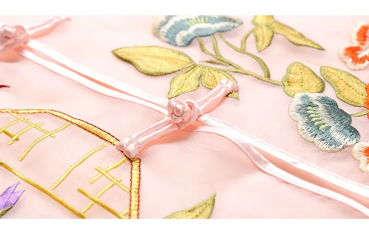 Chinese-style Embroidered Trench Coat Women's Spring New Style Trench Coat Organza Mid-length Towel of 9689